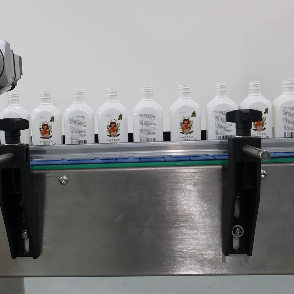 Two Side Labeling Machine For Bottle / Box / Carton